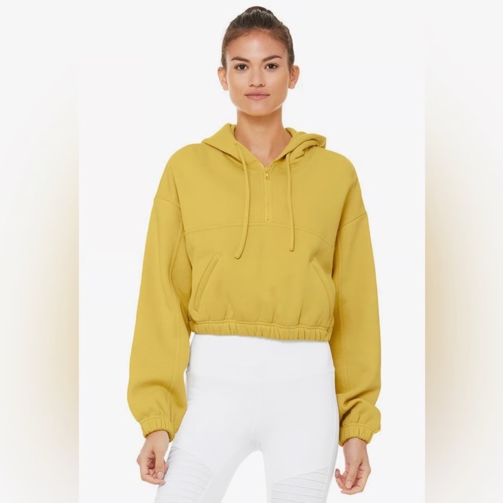 ALO Yoga Stadium Cropped Hoodie in Honey Mustard - Size: XS